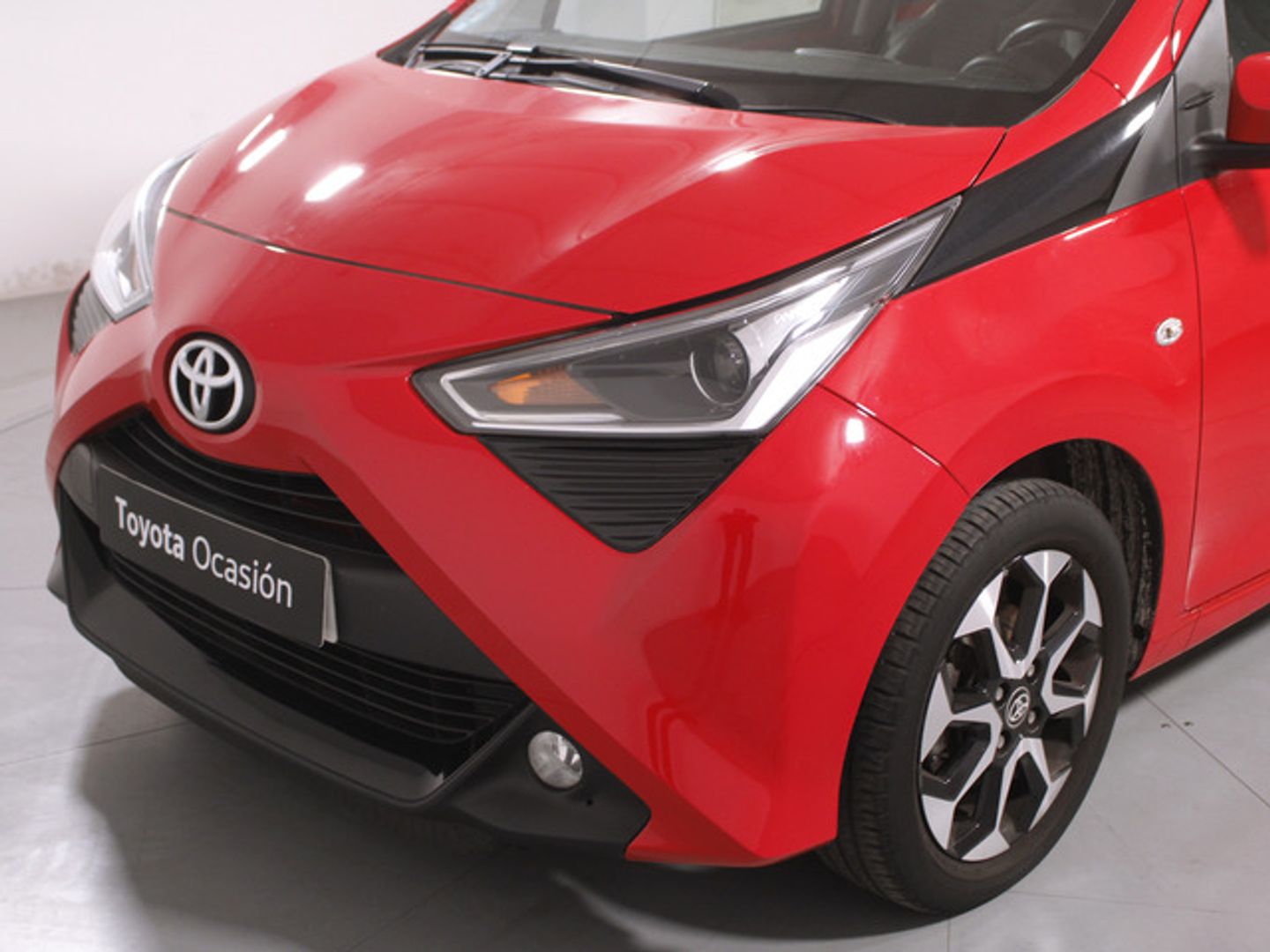 Toyota Aygo 1.0 70 x-play 53 kW (72 CV)
