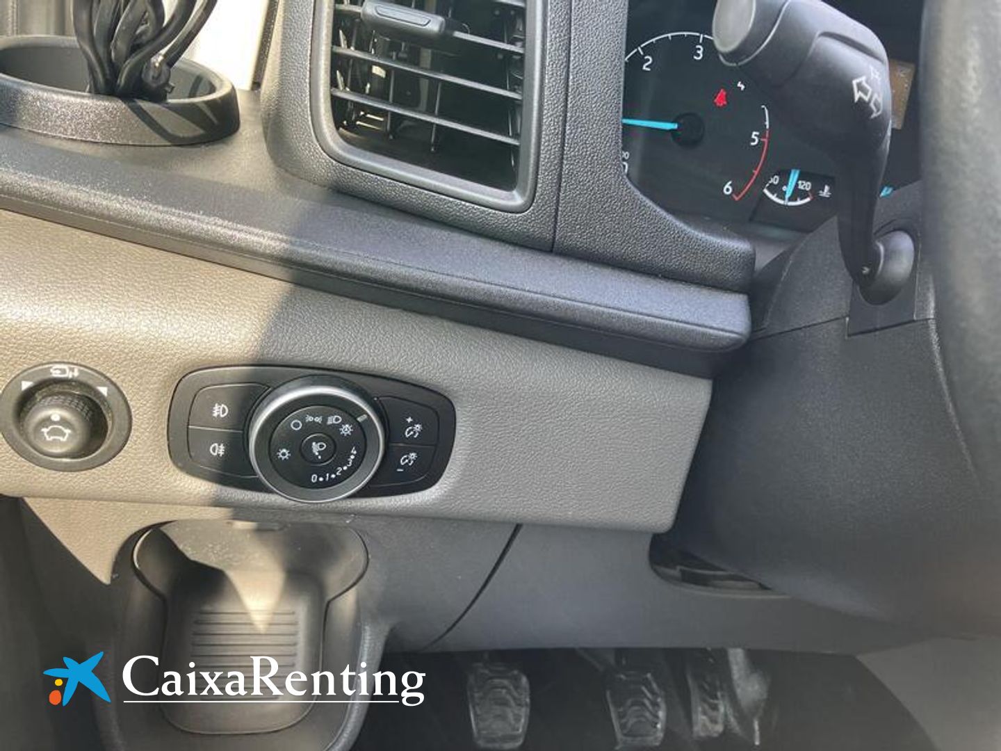 Ford Transit Furgon 350 L2H2 Trend FWD 96 kW (130 CV)