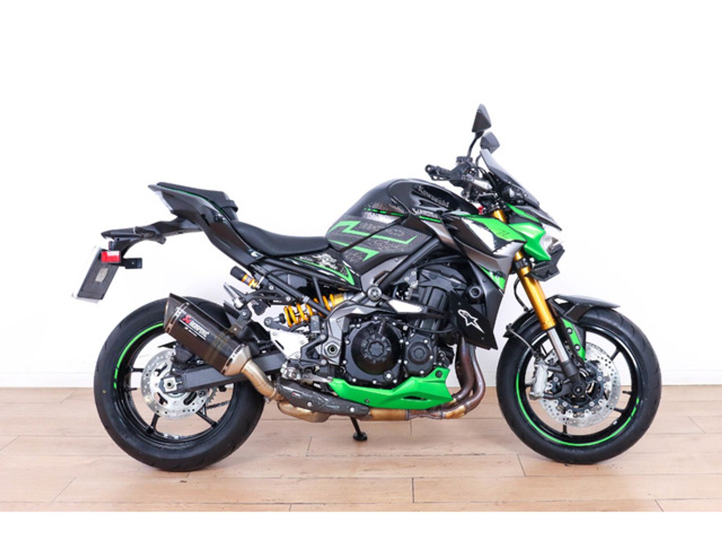 Kawasaki Z900 Negro Motorcycle