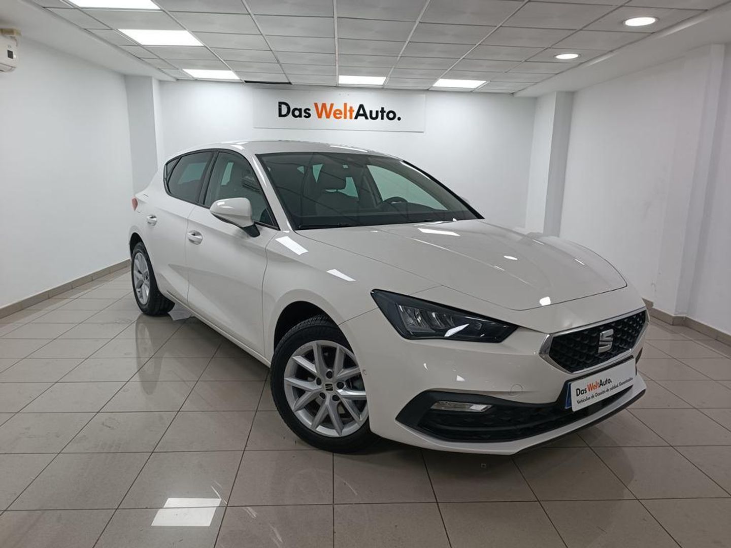 SEAT León 1.0 TSI S&S Style XS 81 kW (110 CV) Blanco Sedan