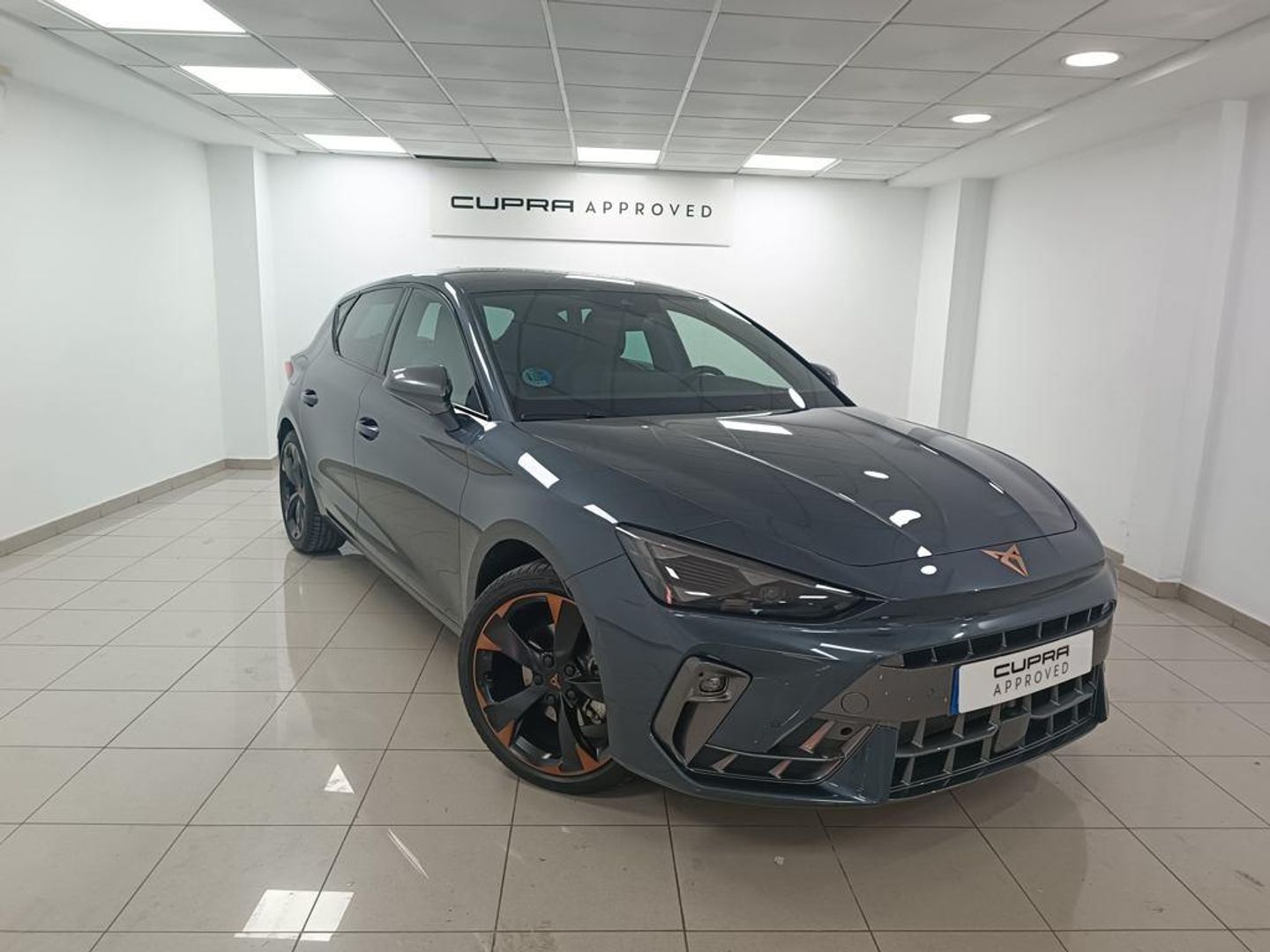 CUPRA León 1.5 eTSI DSG 110 kW (150 CV) Gris Sedan