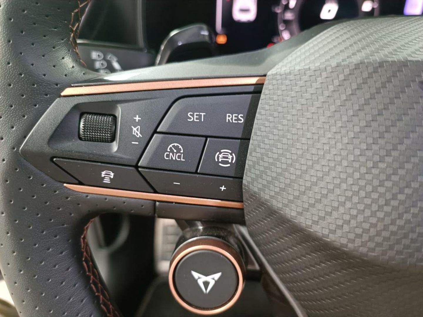 CUPRA León 1.5 eTSI DSG 110 kW (150 CV)