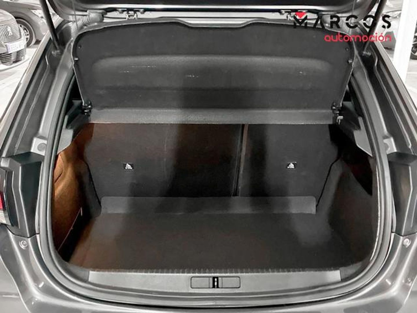 Peugeot 208 PureTech 100 Allure 75 kW (100 CV)