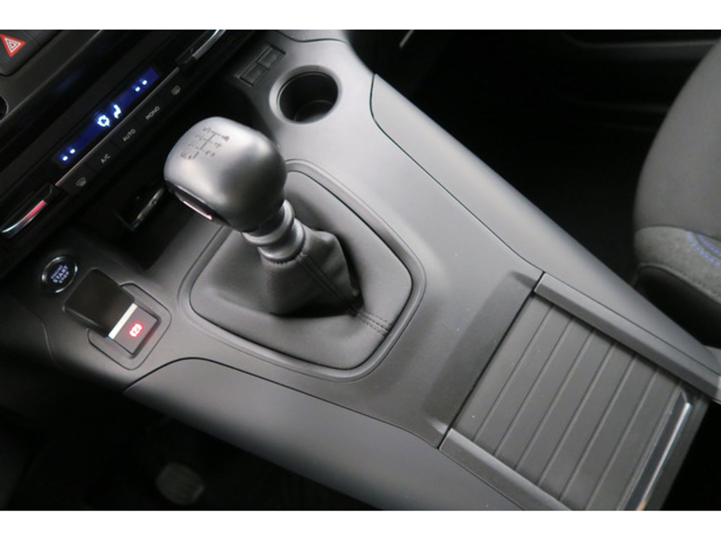 Peugeot Rifter BlueHDi 100 Allure Business Standard 73 kW (100 CV)