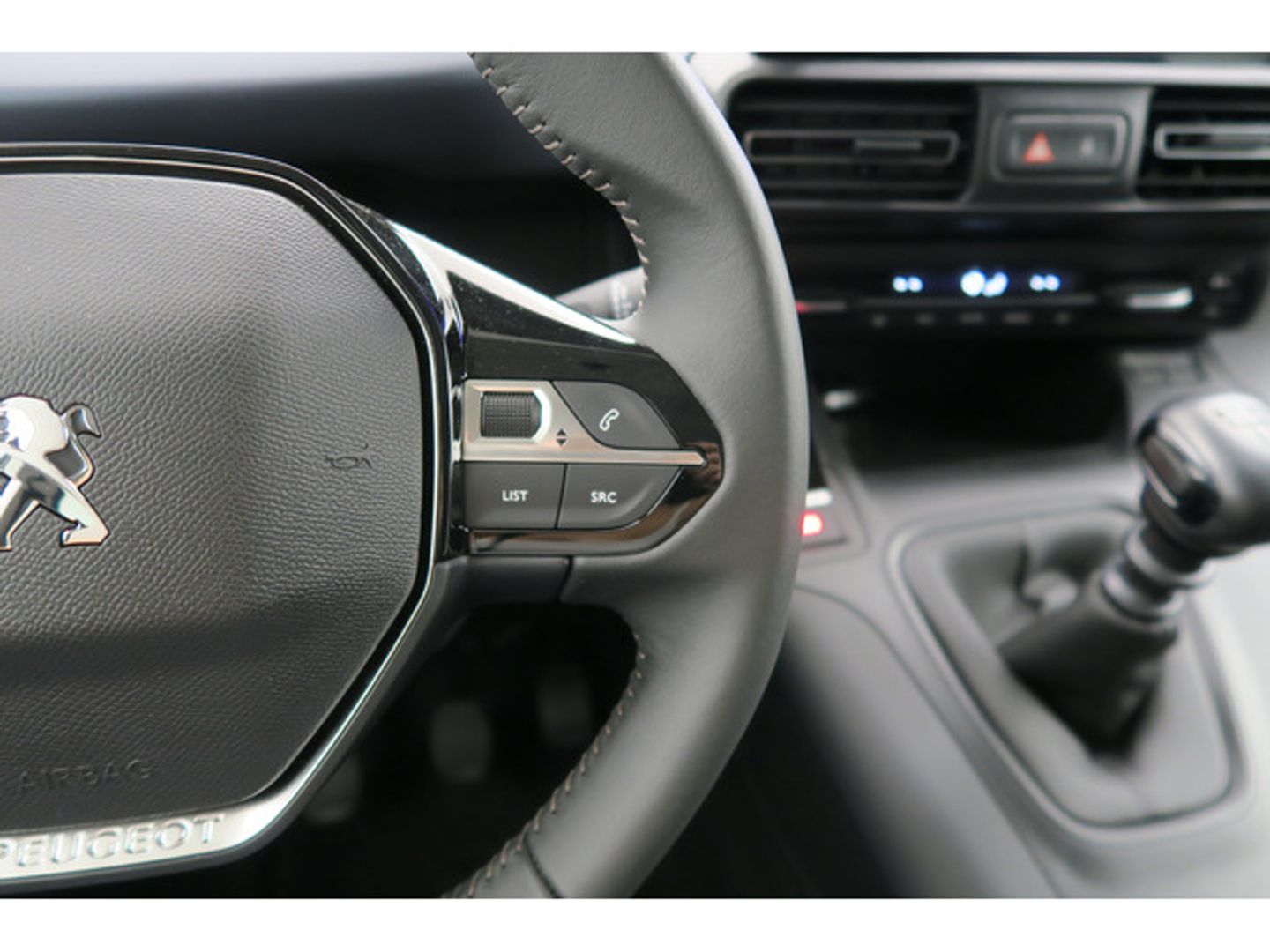 Peugeot Rifter BlueHDi 100 Allure Business Standard 73 kW (100 CV)