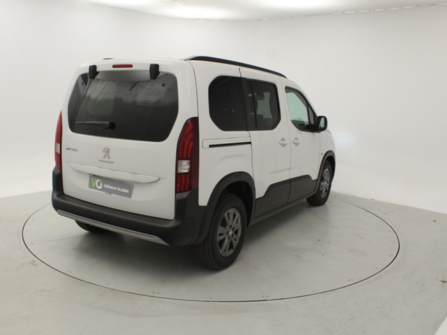 Peugeot Rifter BlueHDi 100 Allure Business Standard 73 kW (100 CV)
