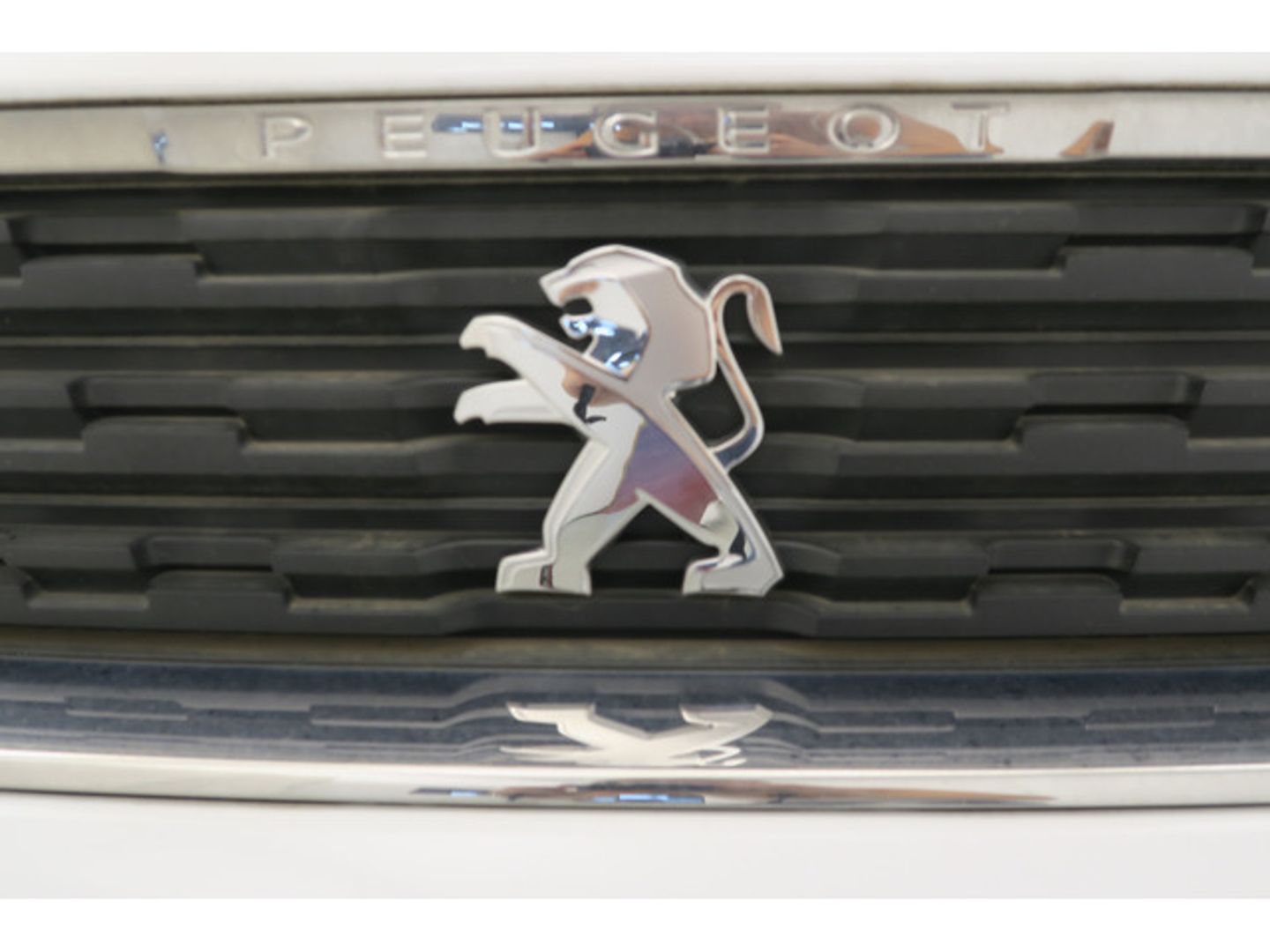 Peugeot Rifter BlueHDi 100 Allure Business Standard 73 kW (100 CV)