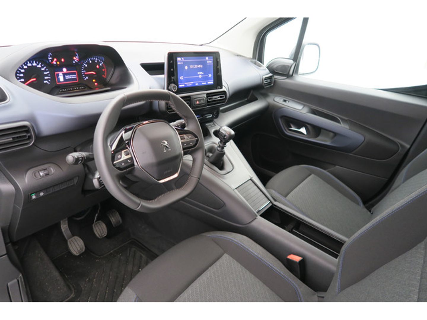 Peugeot Rifter BlueHDi 100 Allure Business Standard 73 kW (100 CV)