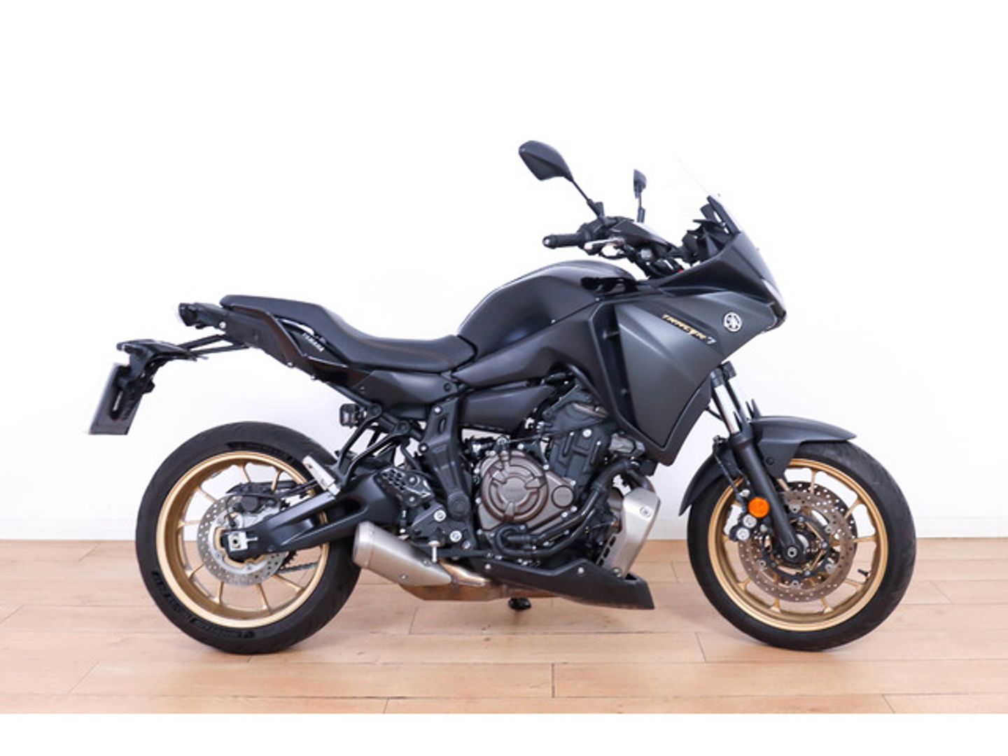 Yamaha Tracer 7 Gris oscuro Motorcycle