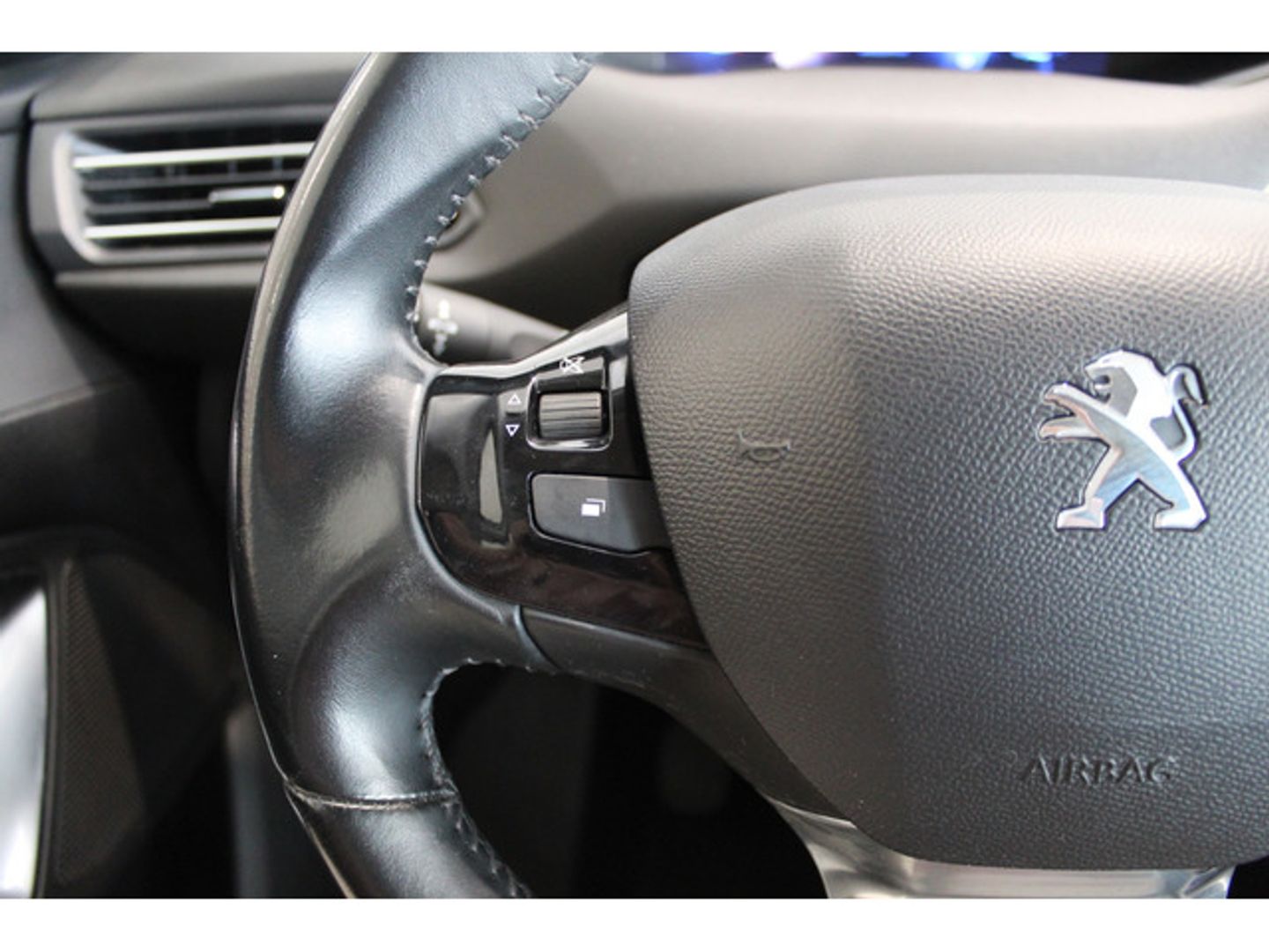 Peugeot 308 PureTech 110 S&S Active Pack 81 kW (110 CV)