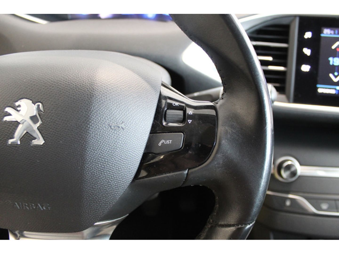 Peugeot 308 PureTech 110 S&S Active Pack 81 kW (110 CV)