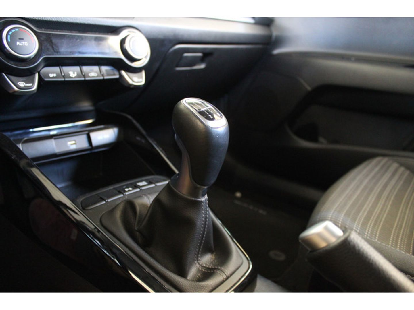 Kia Stonic 1.2 DPi Drive 62 kW (84 CV)