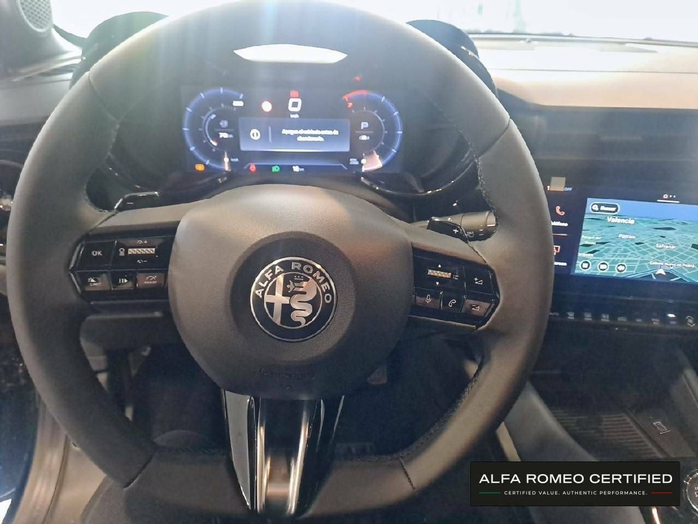 Alfa Romeo Junior 1.2 Ibrida 100 kW (136 CV)