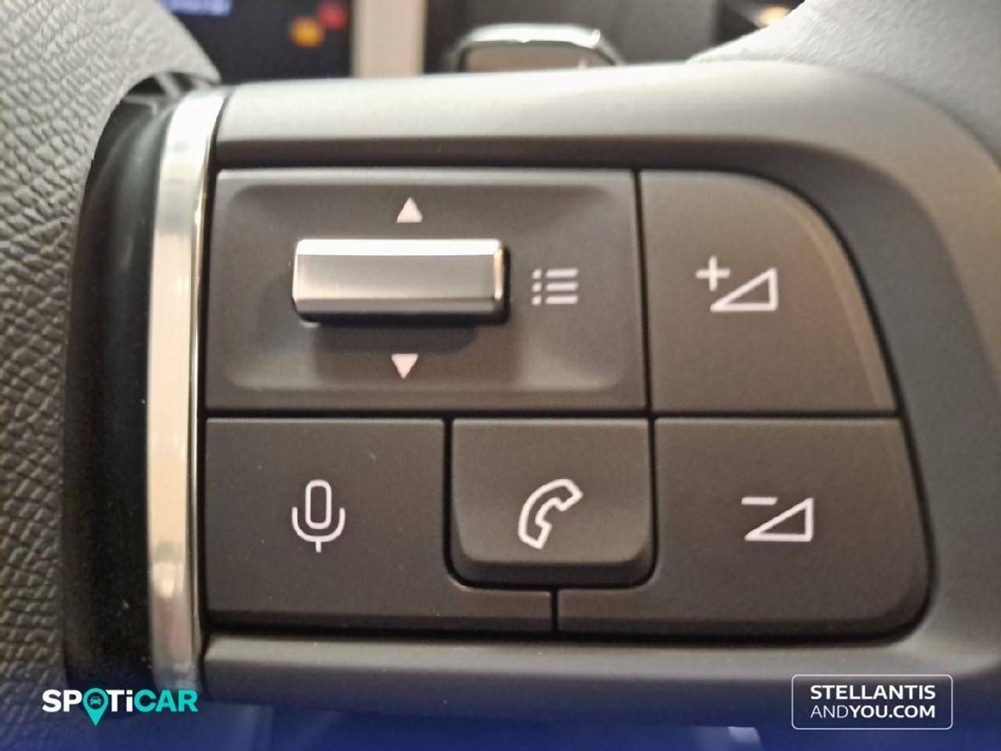 Citroen C4 Hybrid 136 e-DCS6 Max 100 kW (136 CV)