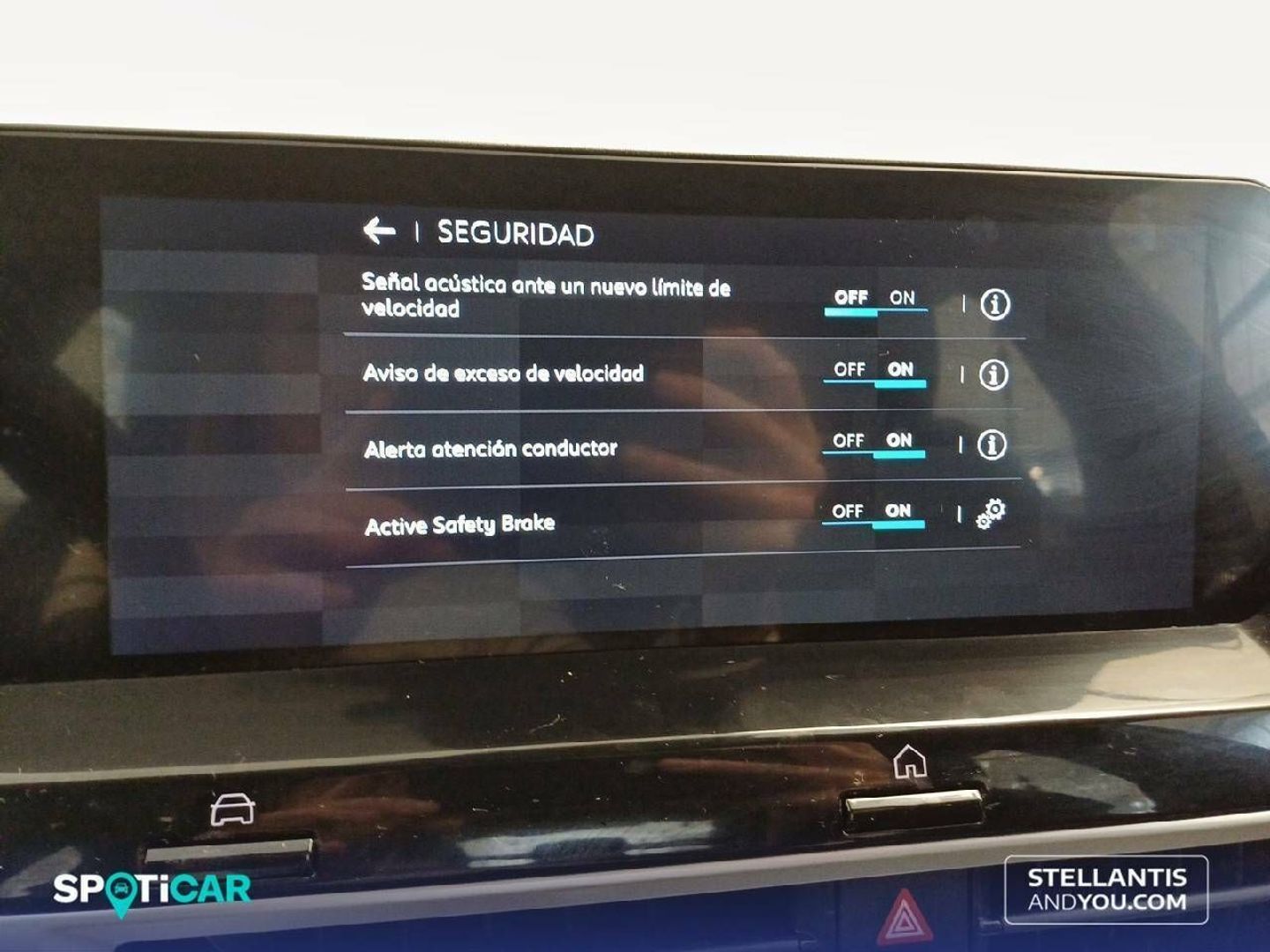 Citroen C4 Hybrid 136 Plus e-DCS6 100 kW (136 CV)