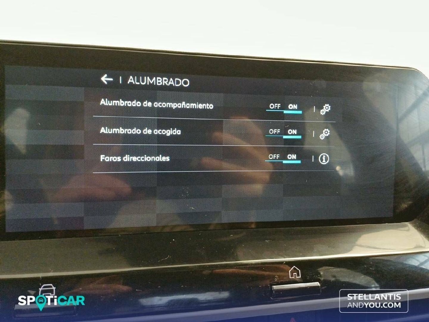 Citroen C4 Hybrid 136 Plus e-DCS6 100 kW (136 CV)