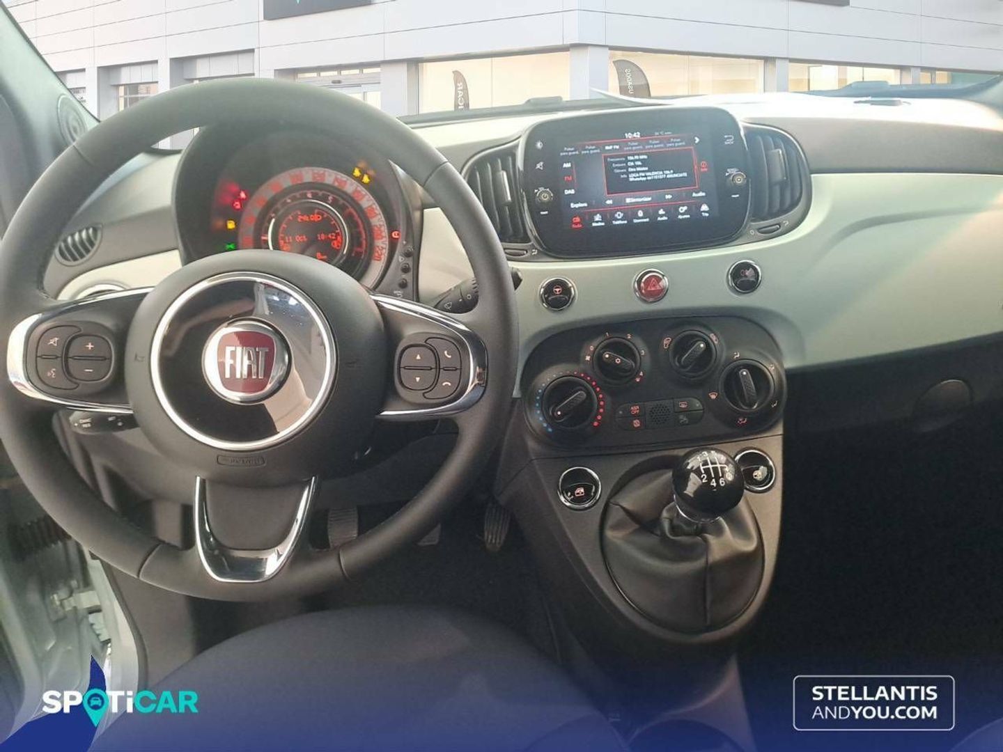 Fiat 500 1.0 Hybrid Club 51 kW (70 CV)