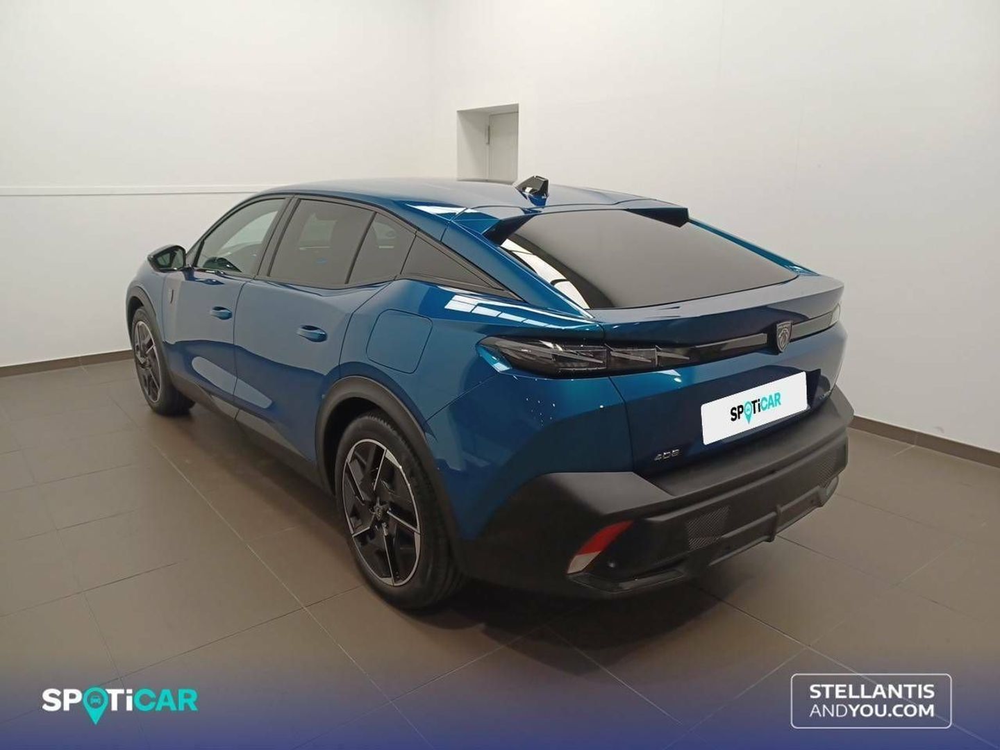 Peugeot 408 GT PHEV 180 e-EAT8 133 kW (181 CV)