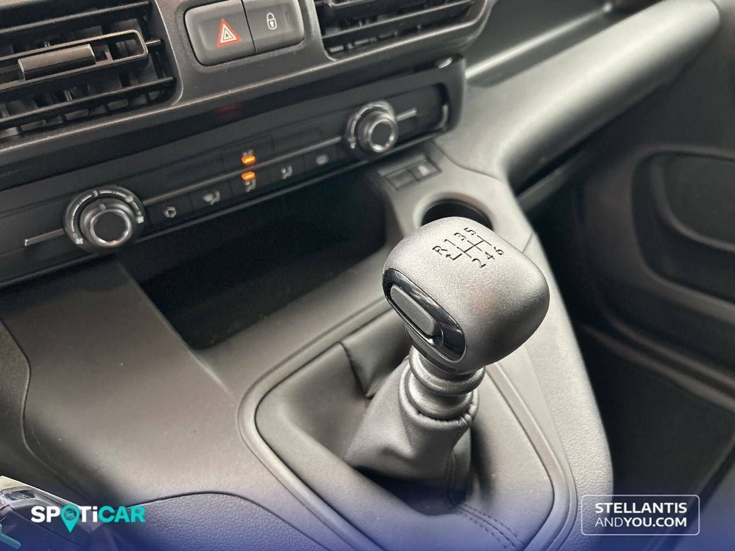 Peugeot Partner Furgon BlueHDi 100 Standard 600kg 75 kW (102 CV)