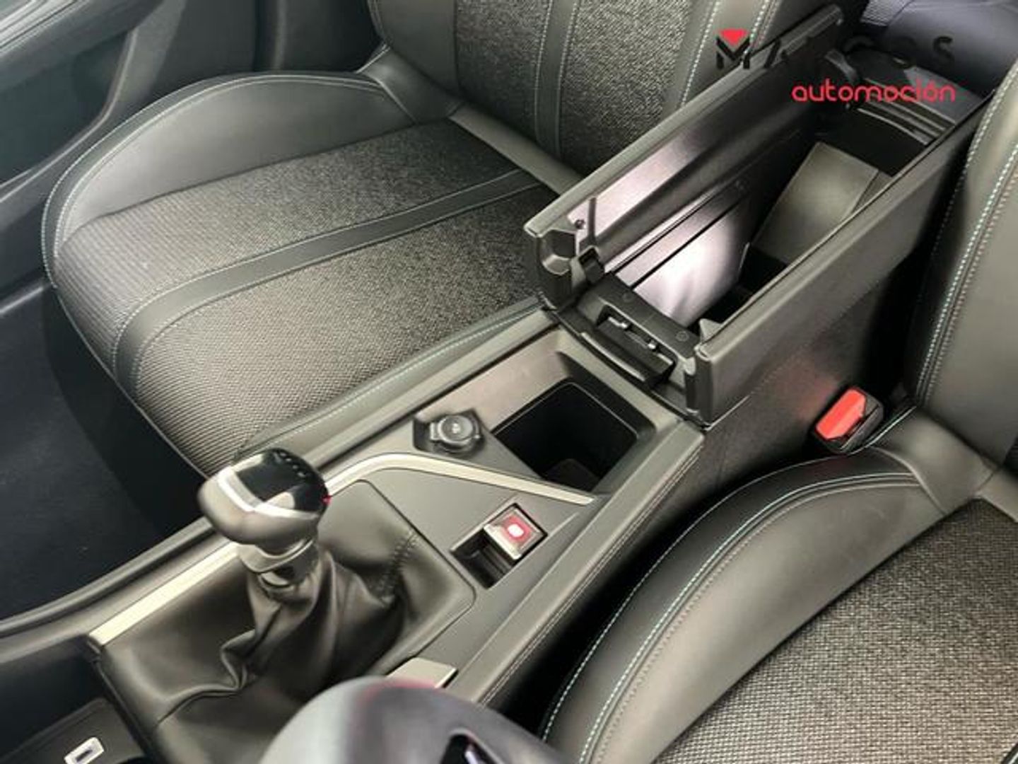 Peugeot 308 PureTech 130 S&S Allure 96 kW (130 CV)