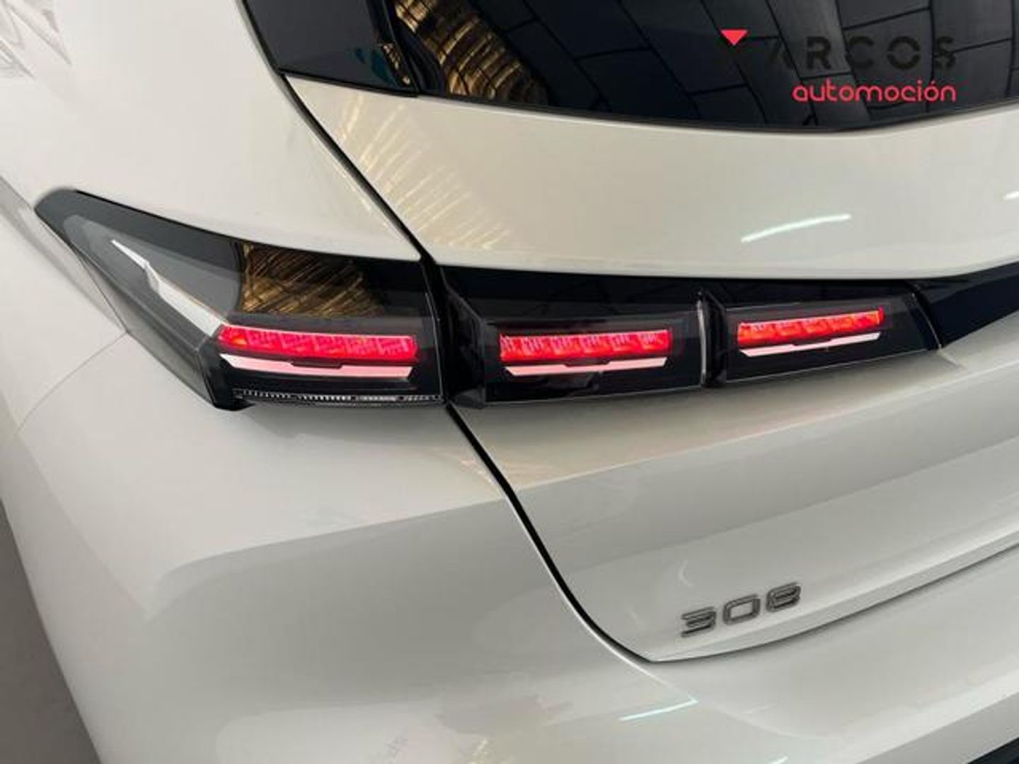 Peugeot 308 PureTech 130 S&S Allure 96 kW (130 CV)