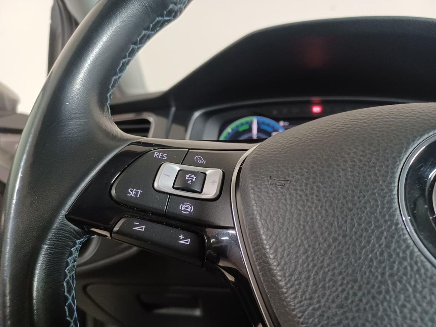Volkswagen e-Golf e-Golf ePower 100 kW (136 CV)