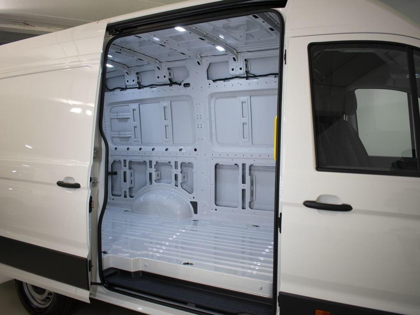 Volkswagen Crafter Furgon Batalla Media TN 2.0 TDI 103 kW (140 CV) 3.500