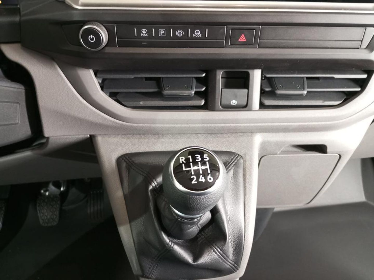 Volkswagen Transporter Furgon Batalla Corta TN 2.0 TDI 81 kW (110 CV)