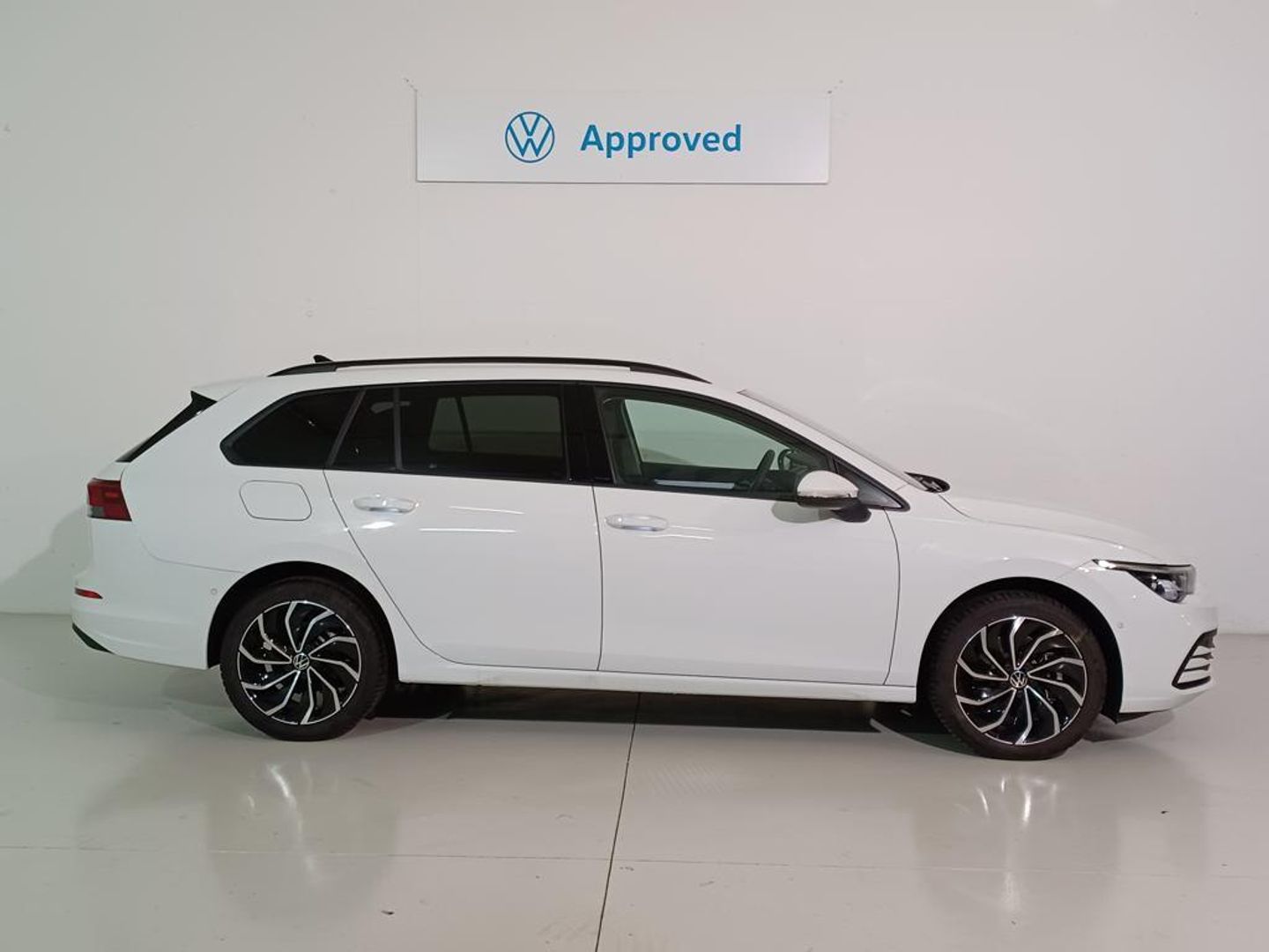 Volkswagen Golf Variant Life 2.0 TDI 85 kW (115 CV)