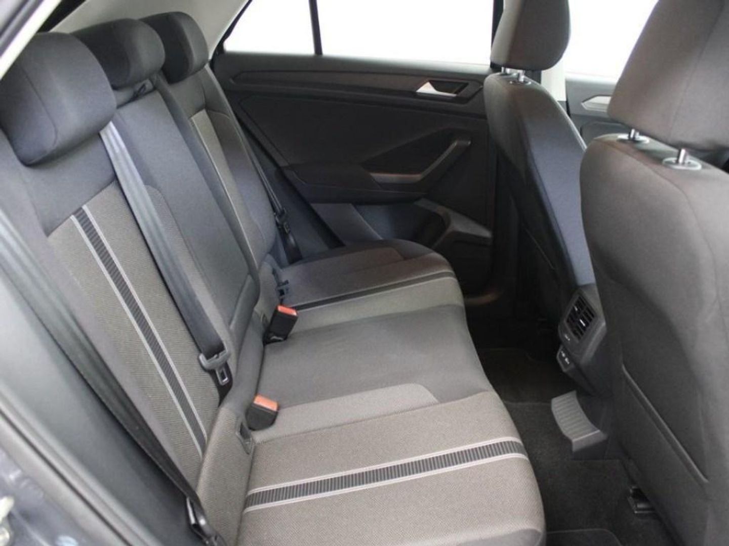 Volkswagen T-Roc Advance 2.0 TDI 110 kW (150 CV) DSG