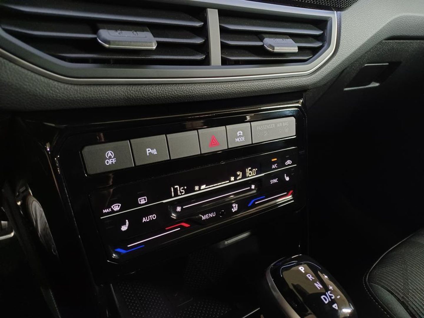 Volkswagen T-Cross R-Line 1.0 TSI 85 kW (116 CV) DSG