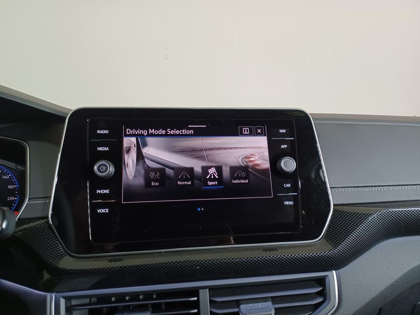 Volkswagen T-Cross R-Line 1.0 TSI 85 kW (116 CV)