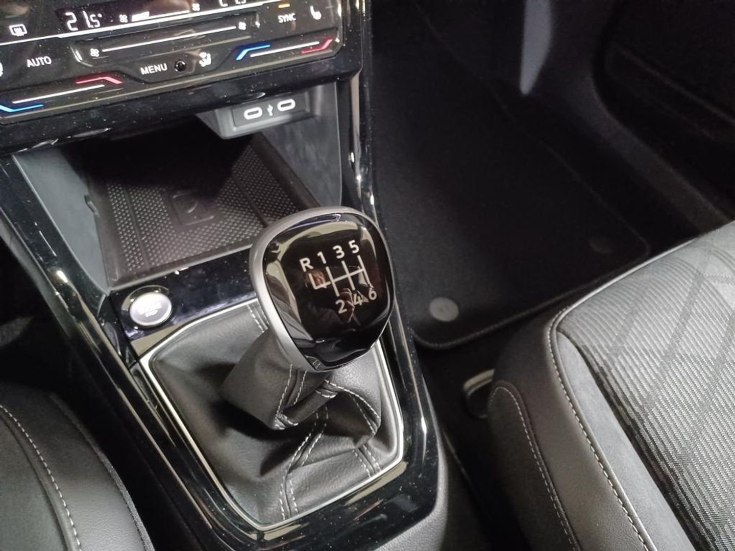 Volkswagen T-Cross R-Line 1.0 TSI 85 kW (116 CV)