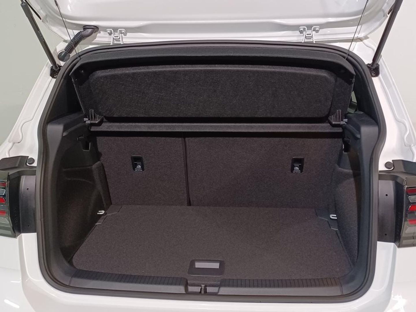 Volkswagen T-Cross R-Line 1.0 TSI 85 kW (116 CV)