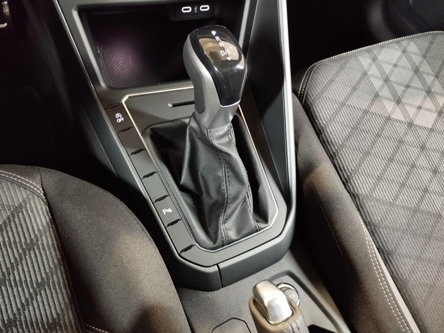 Volkswagen Polo R-Line 1.0 TSI 81 kW (110 CV) DSG