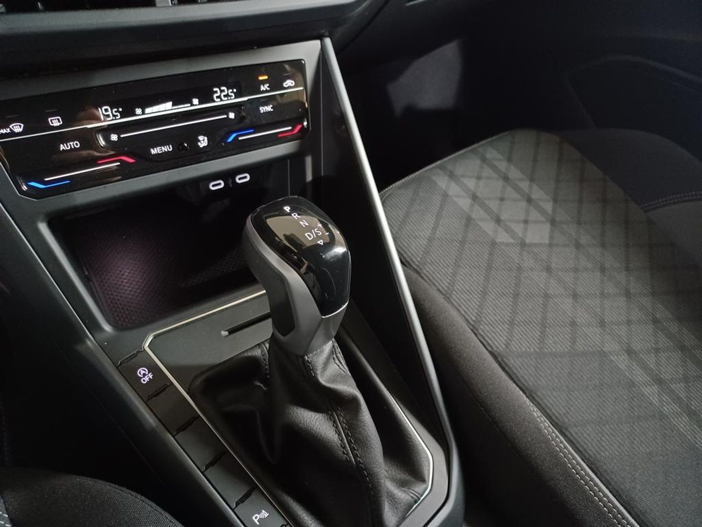 Volkswagen Polo R-Line 1.0 TSI 85 kW (115 CV) DSG