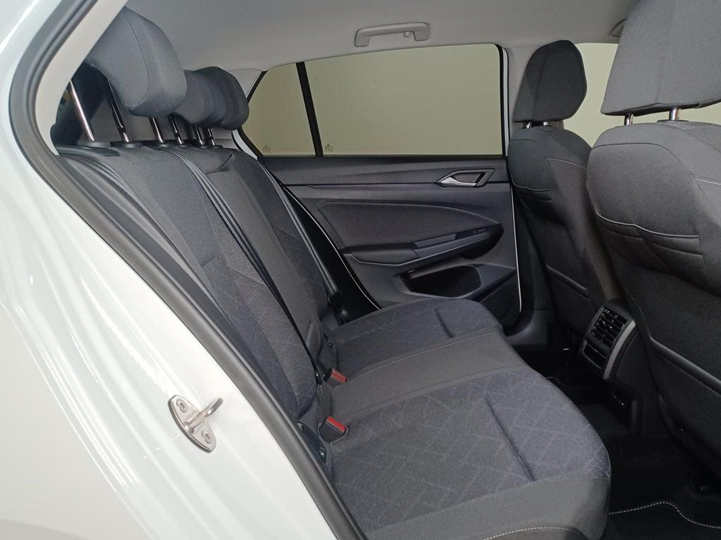Volkswagen Golf Life 1.0 eTSI 81 kW (110 CV) DSG