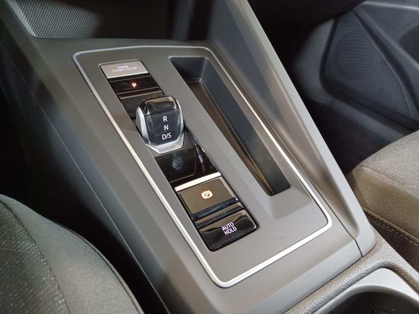 Volkswagen Golf Life 1.0 eTSI 81 kW (110 CV) DSG