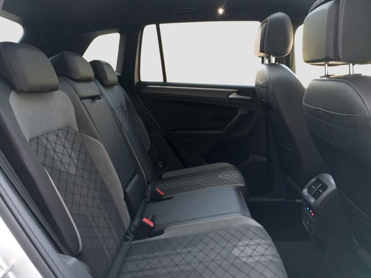 Volkswagen Tiguan R-Line 2.0 TDI 110 kW (150 CV)