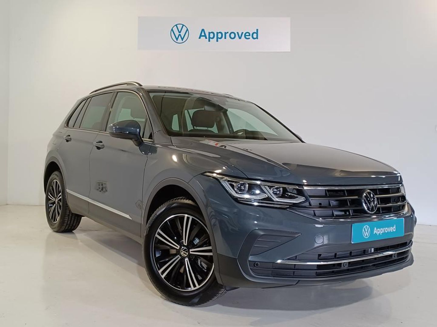 Volkswagen Tiguan Life 1.4 TSI eHybrid 180 kW (245 CV) DSG Gris All Terrain / Pick-up