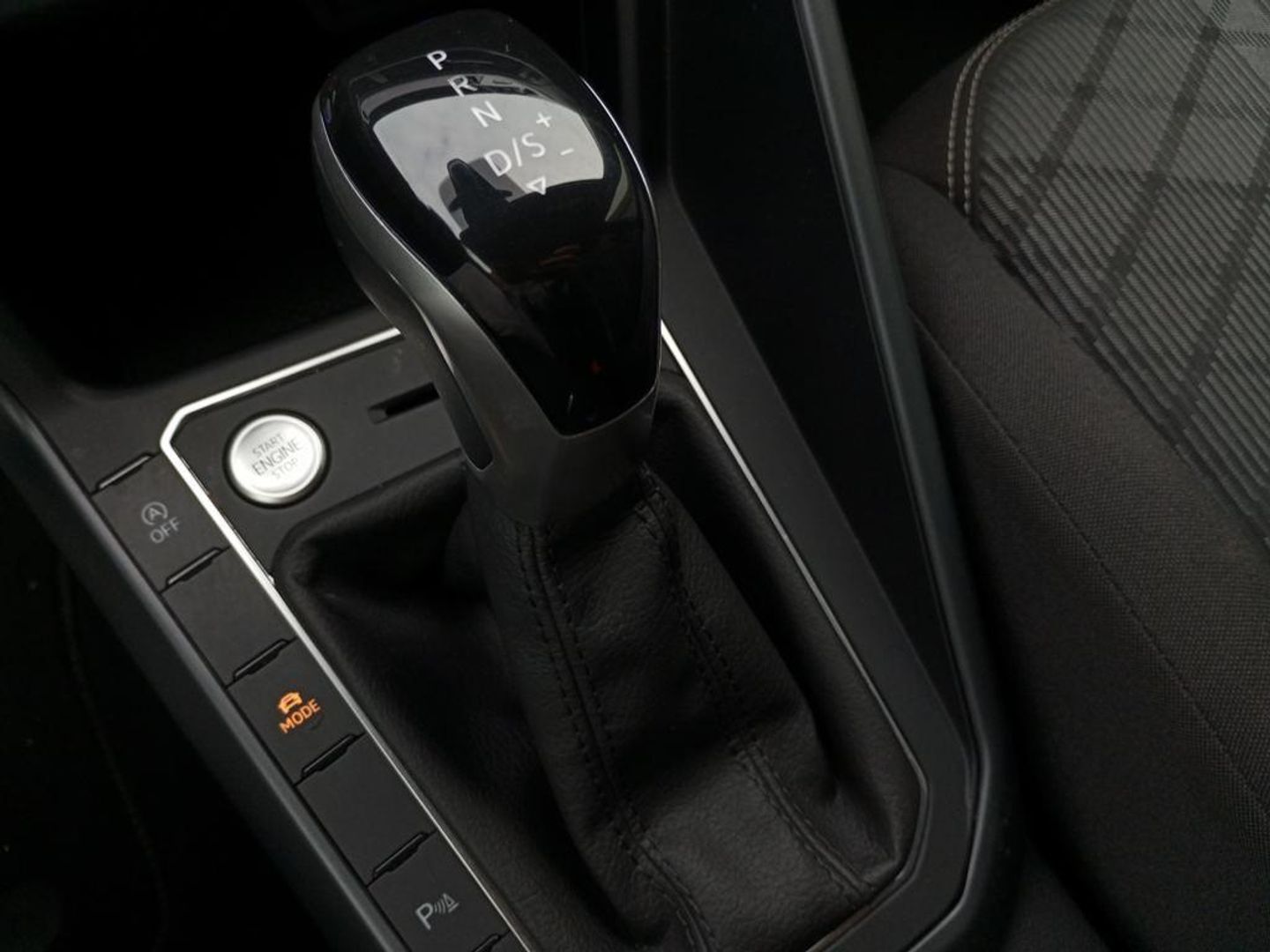 Volkswagen Taigo R-Line 1.0 TSI 85 kW (115 CV) DSG
