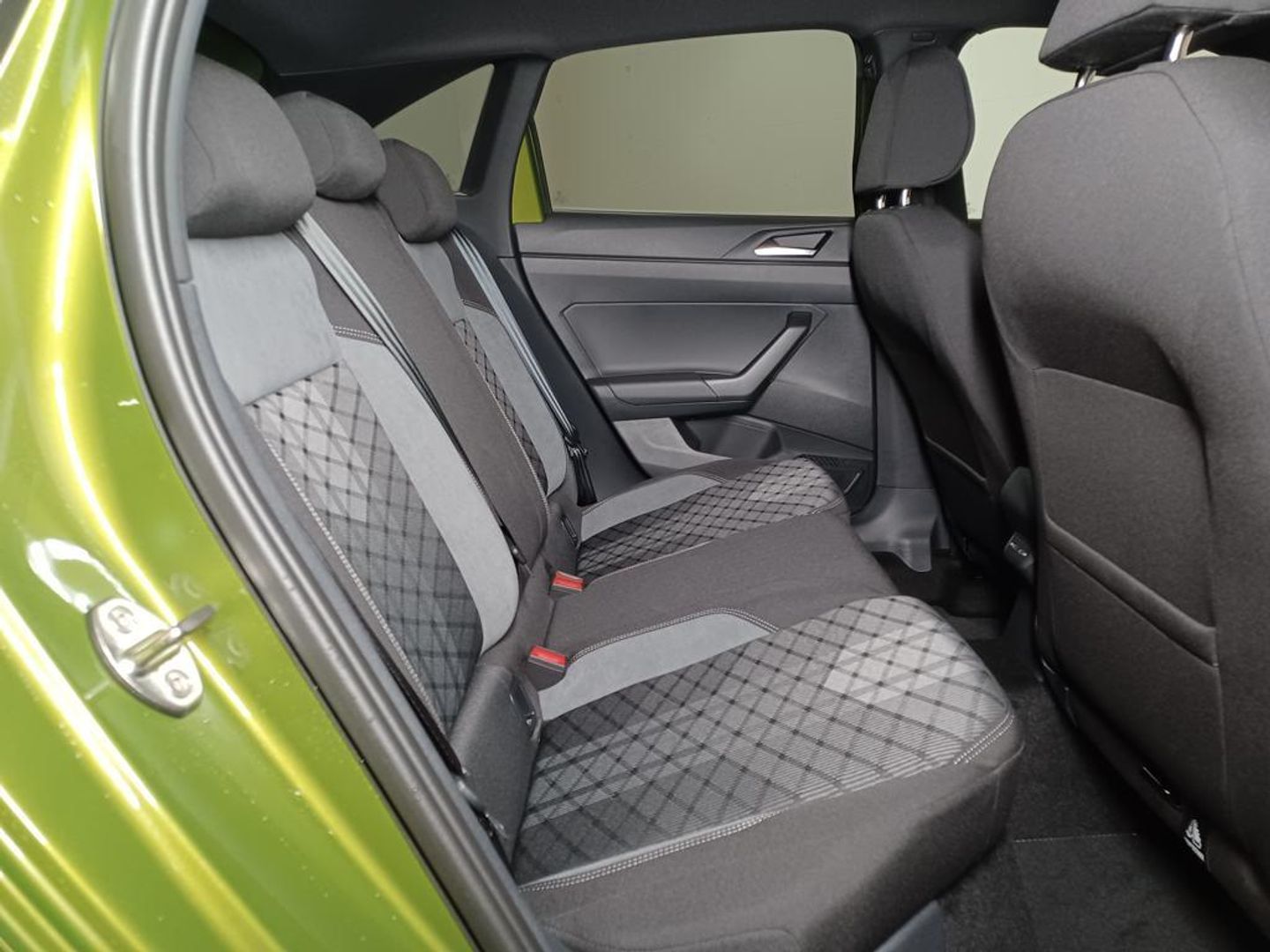 Volkswagen Taigo R-Line 1.0 TSI 85 kW (115 CV) DSG