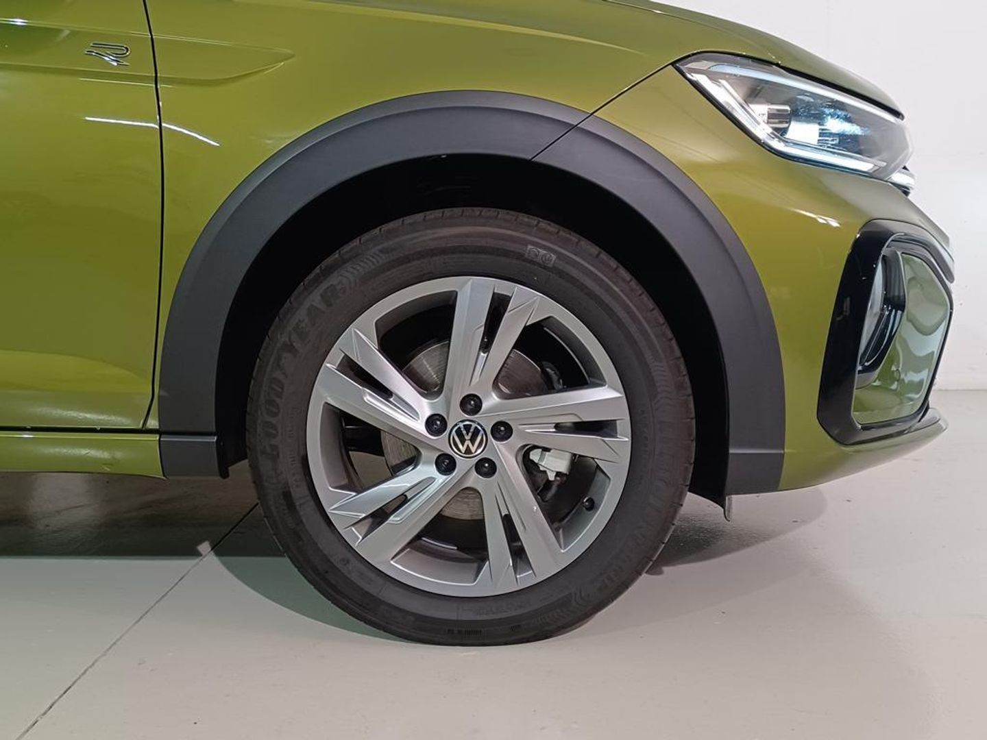 Volkswagen Taigo R-Line 1.0 TSI 85 kW (115 CV) DSG