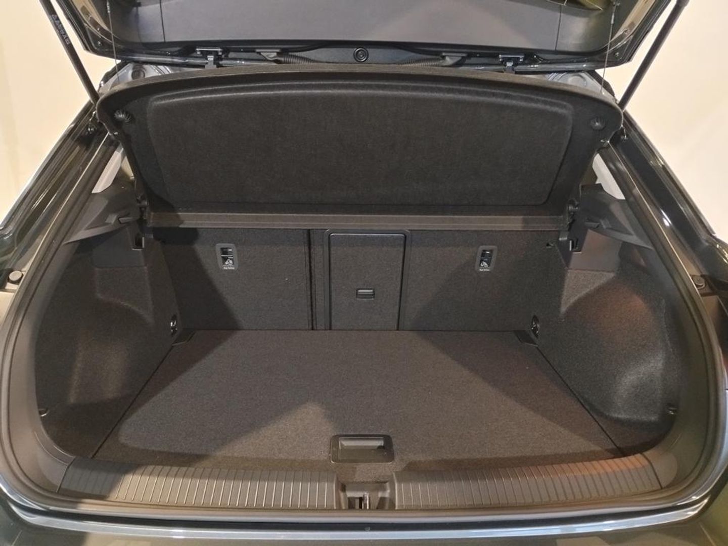 Volkswagen T-Roc Dark 1.0 TSI 81 kW (110 CV)