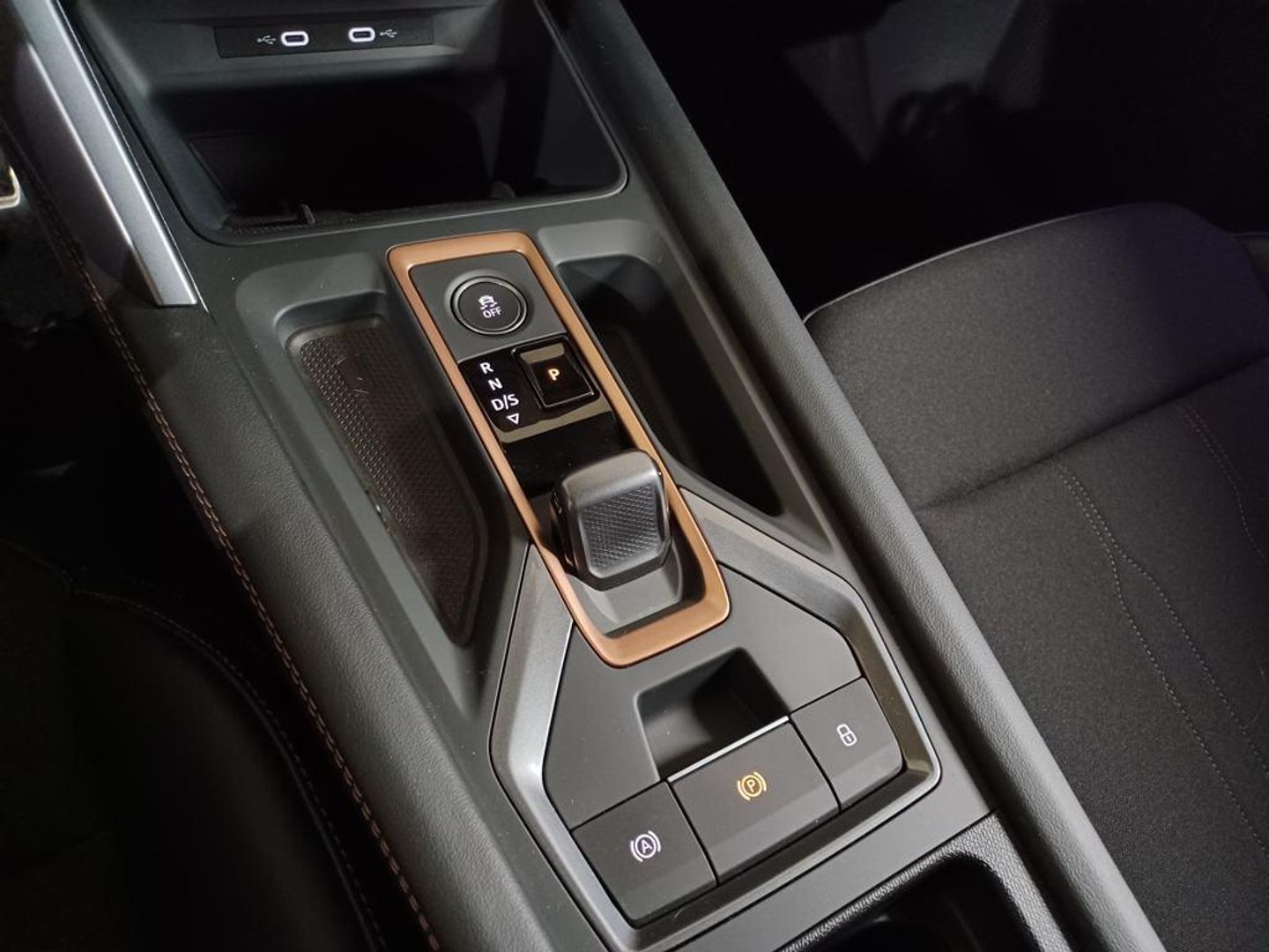 CUPRA León 1.5 eTSI DSG 110 kW (150 CV)