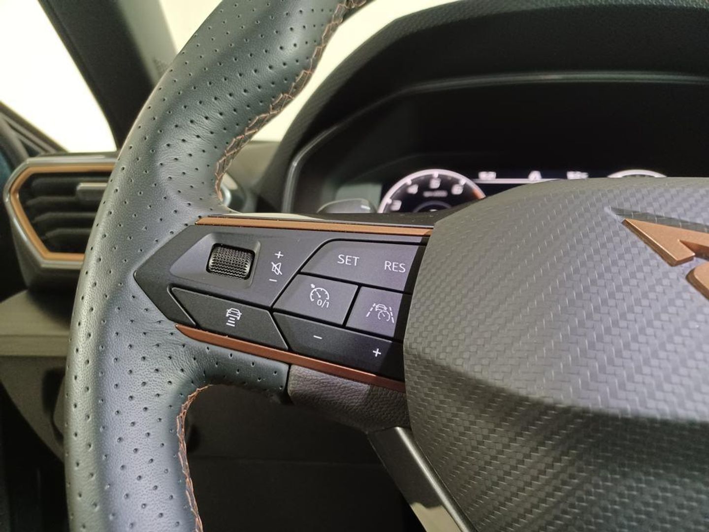 CUPRA Leon Sportstourer 1.5 eTSI DSG 110 kW (150 CV)