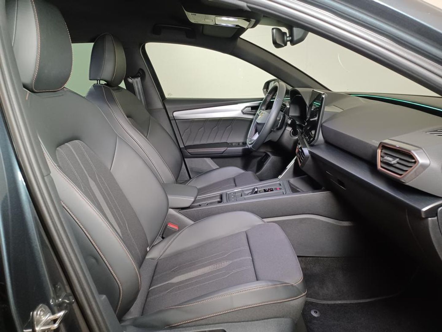 CUPRA Leon Sportstourer 1.5 eTSI DSG 110 kW (150 CV)