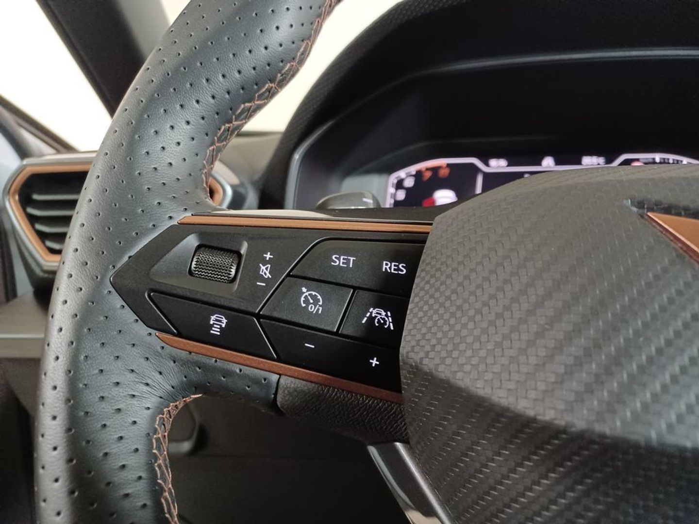 CUPRA Leon Sportstourer 1.5 eTSI DSG 110 kW (150 CV)