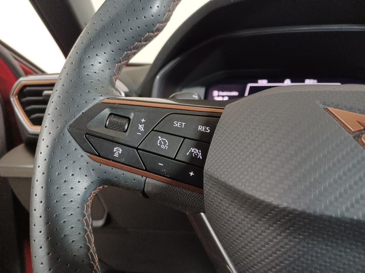 CUPRA Leon Sportstourer 1.5 eTSI DSG 110 kW (150 CV)