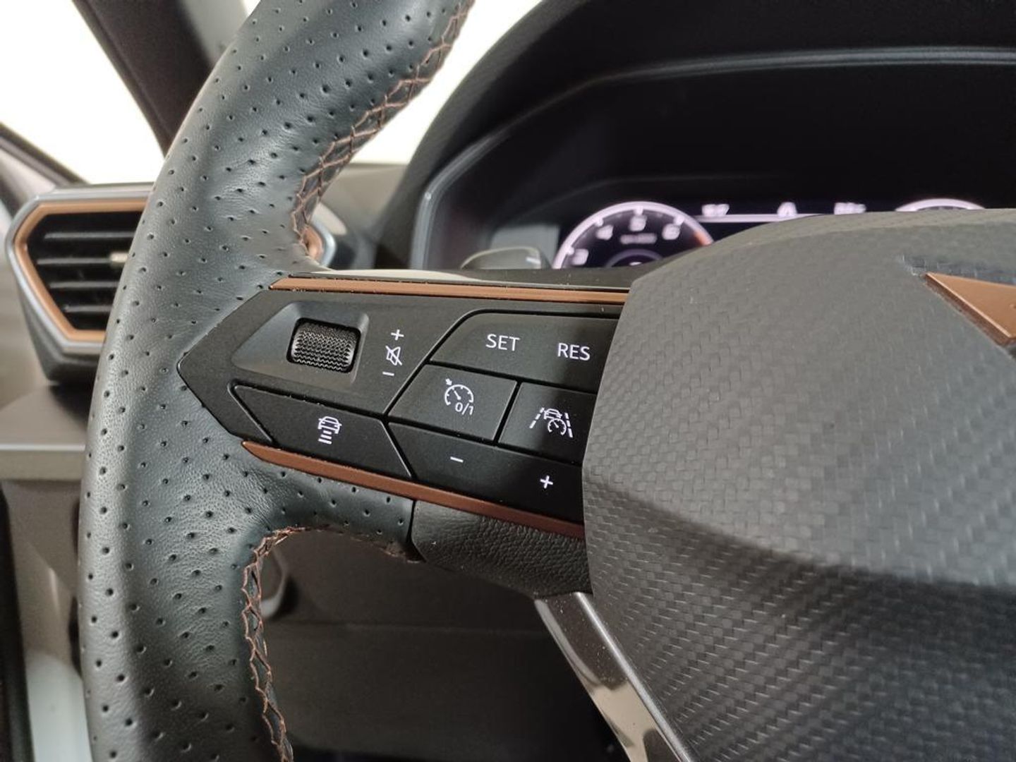 CUPRA Leon Sportstourer 1.5 eTSI DSG 110 kW (150 CV)
